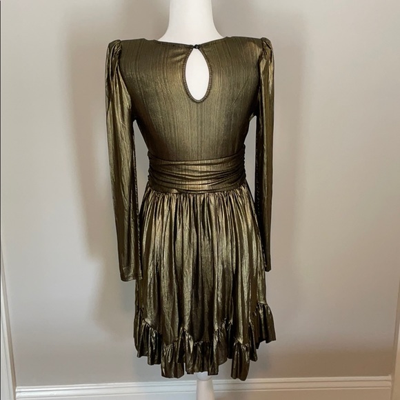 Dress - Picture 2 of 3